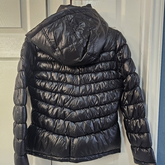 NWT Kenneth Cole Women's Quilted Black Packable Puffer Jacket w Hood Medium - Picture 6 of 14